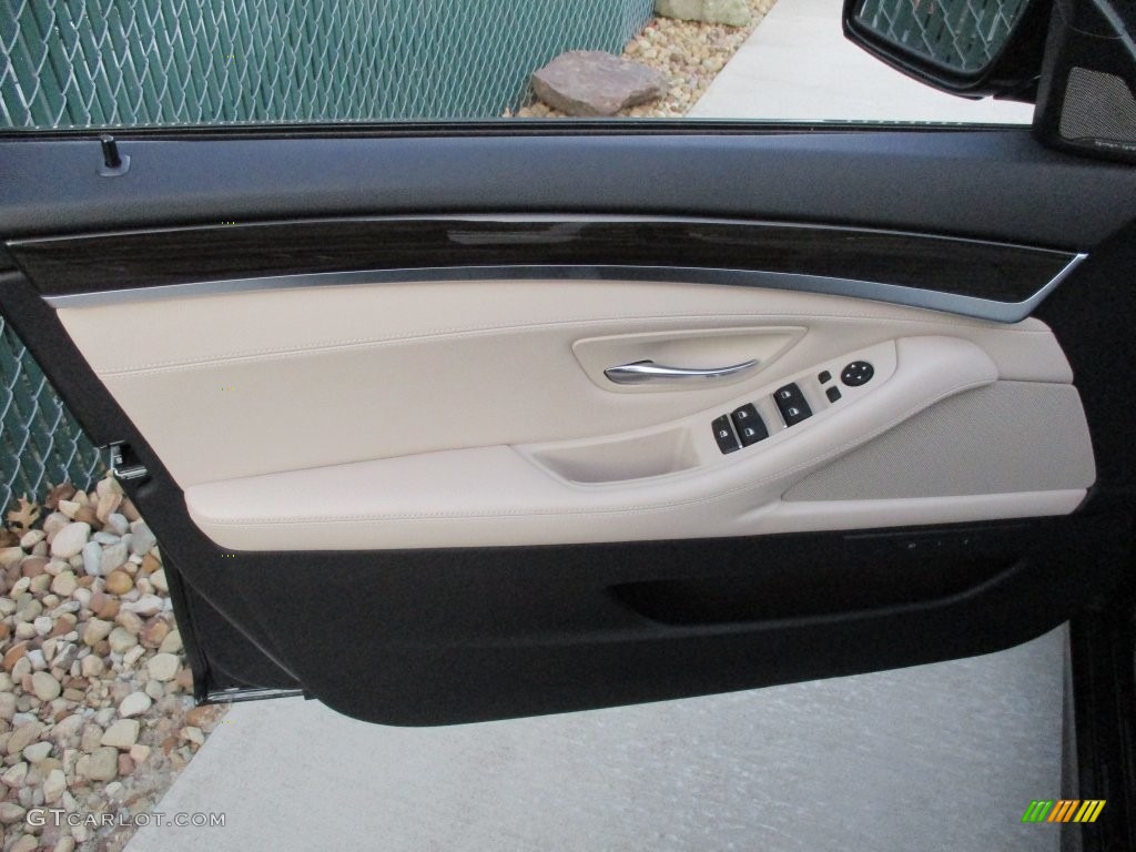 2016 BMW 5 Series 535i xDrive Sedan Ivory White Door Panel Photo #108801021