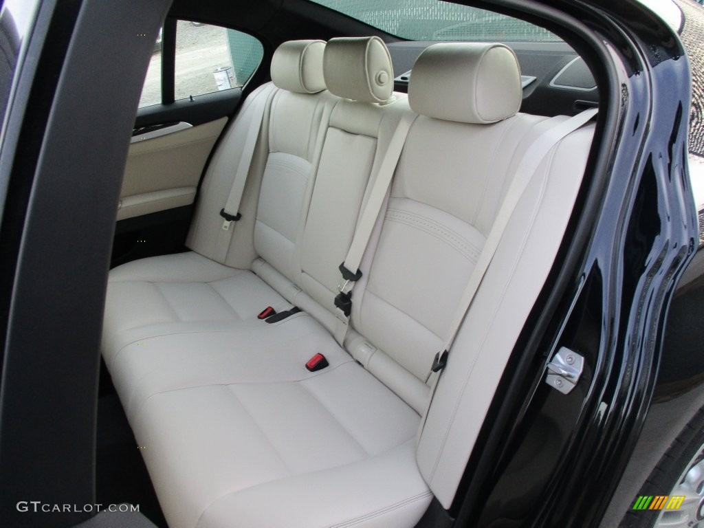 2016 BMW 5 Series 535i xDrive Sedan Rear Seat Photo #108801097