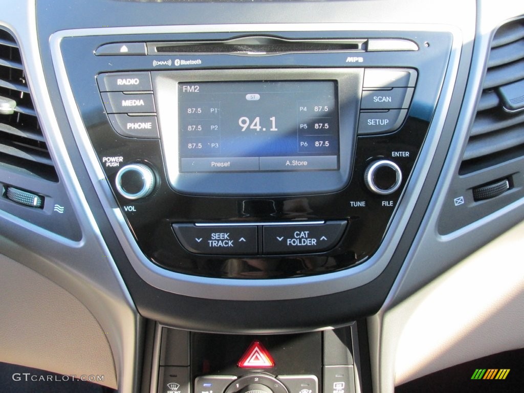 2016 Elantra SE - White / Beige photo #25