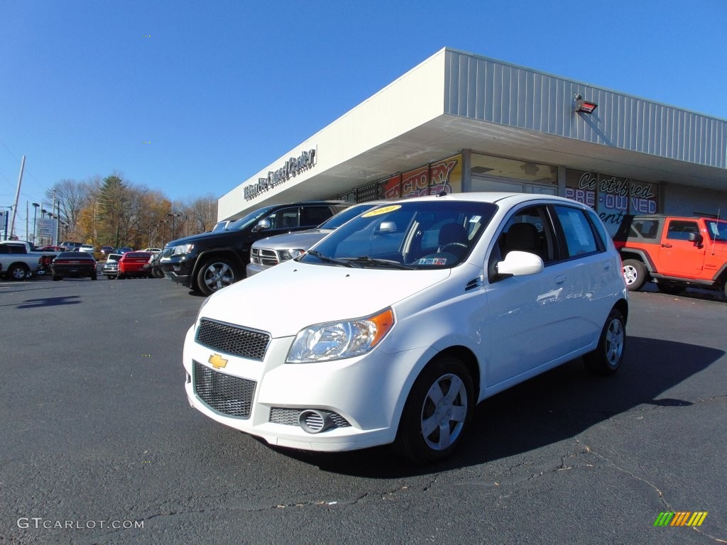 2010 Aveo Aveo5 LT - Summit White / Neutral photo #7
