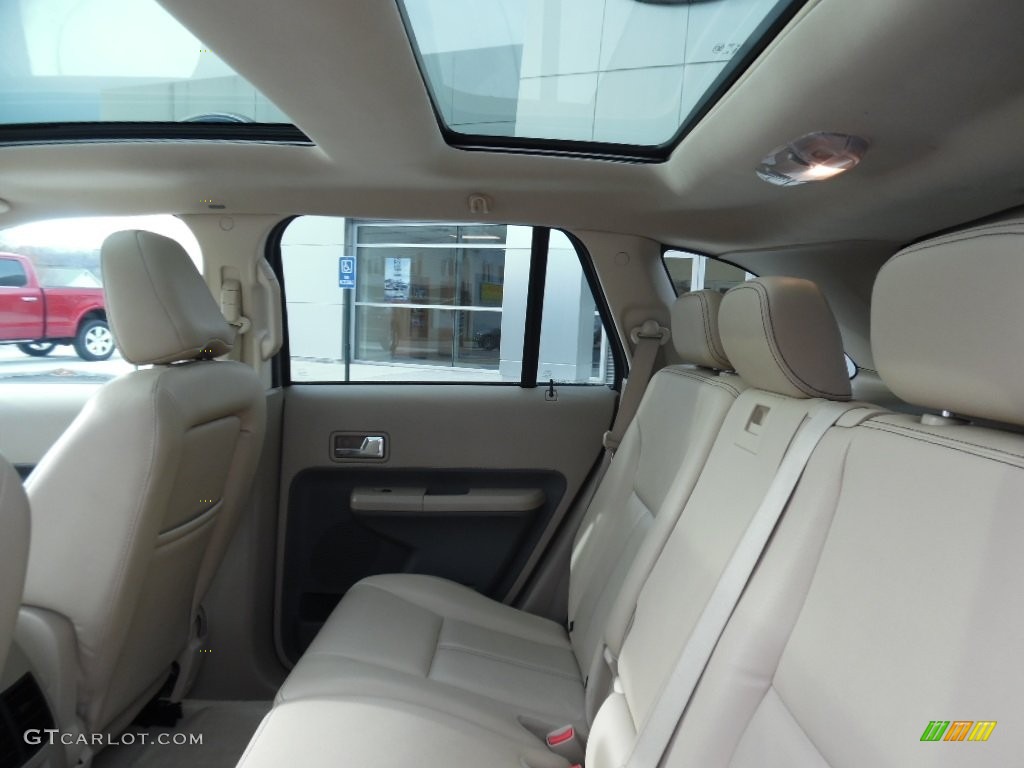 2007 Edge SEL Plus AWD - Dune Pearl Metallic / Camel photo #10