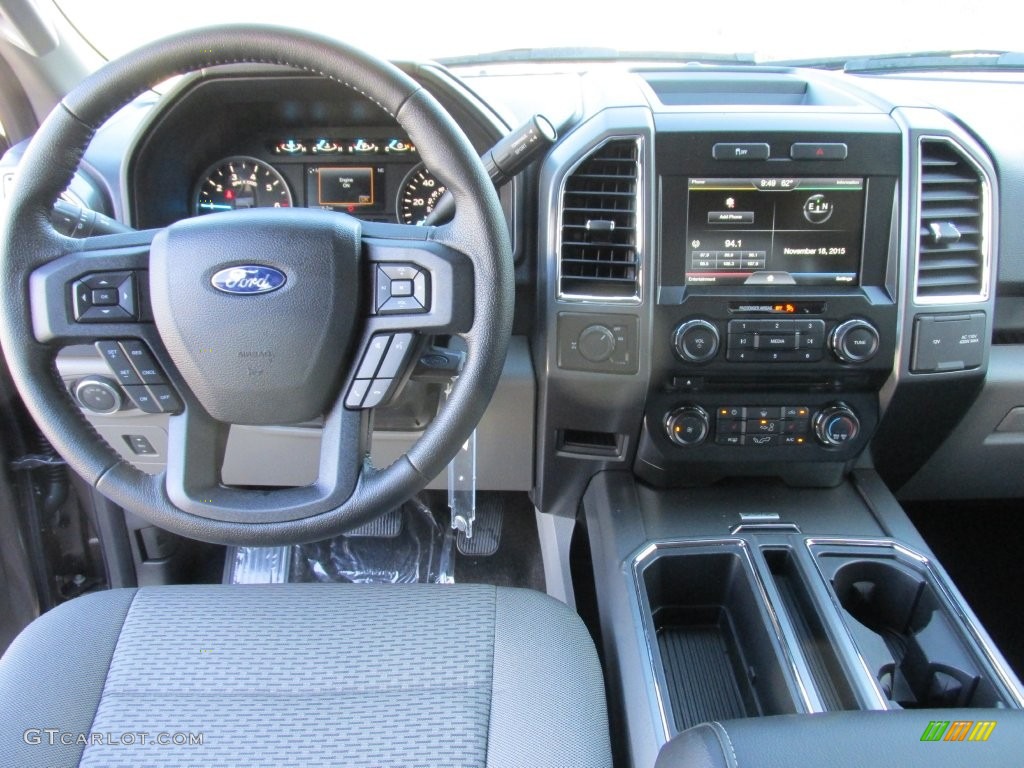 2015 F150 XLT SuperCrew - Caribou Metallic / Medium Earth Gray photo #24