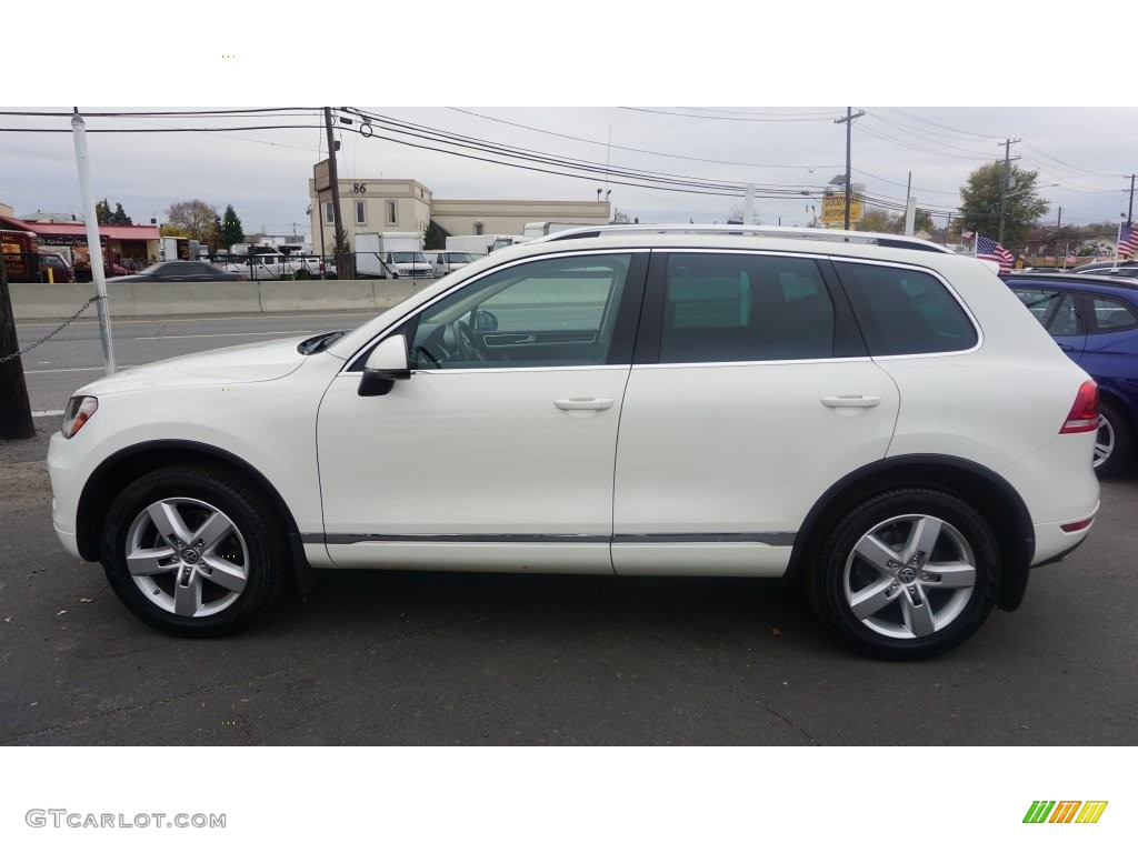 2012 Touareg VR6 FSI Lux 4XMotion - Pure White / Saddle Brown photo #6