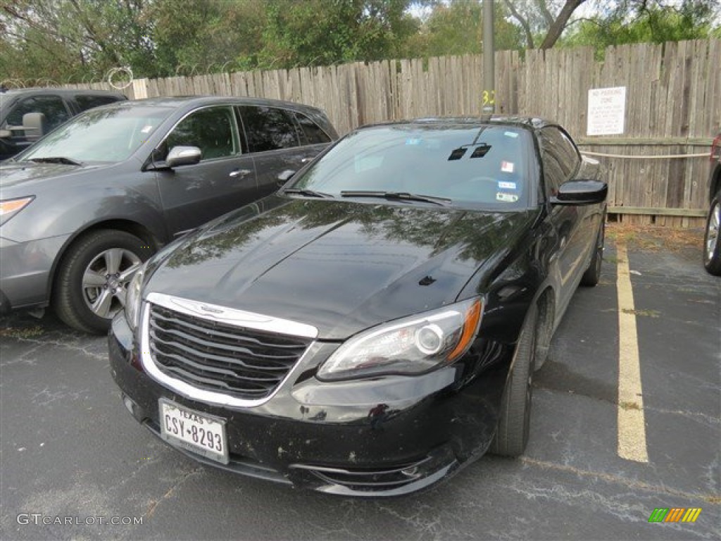 Black Clear Coat Chrysler 200