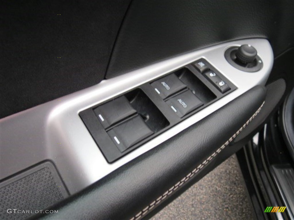 2014 200 S Convertible - Black Clear Coat / Black photo #12