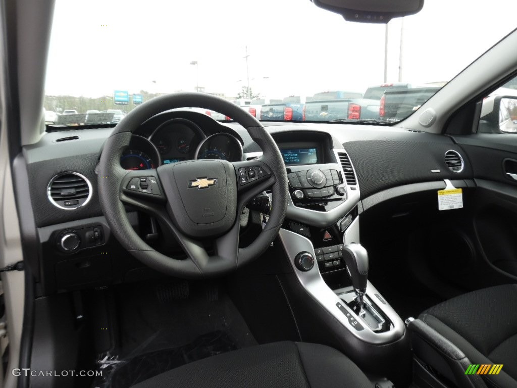 2016 Cruze Limited LT - Champagne Silver Metallic / Jet Black photo #13