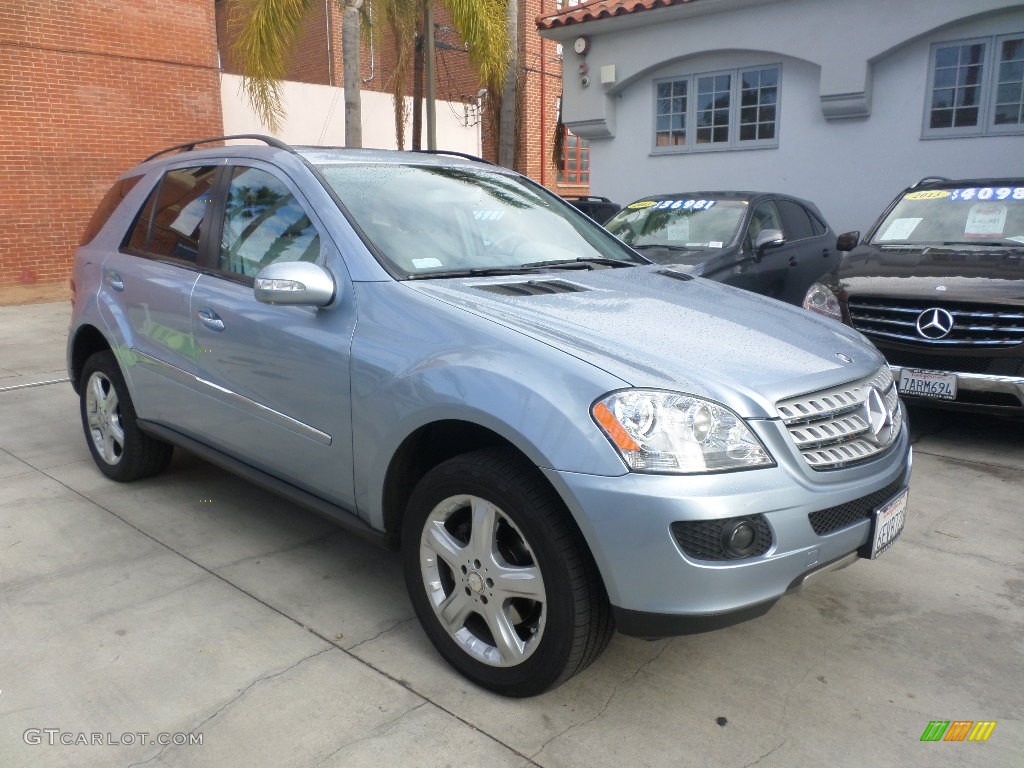 2008 Mercedes-Benz ML 350 4Matic Exterior Photos