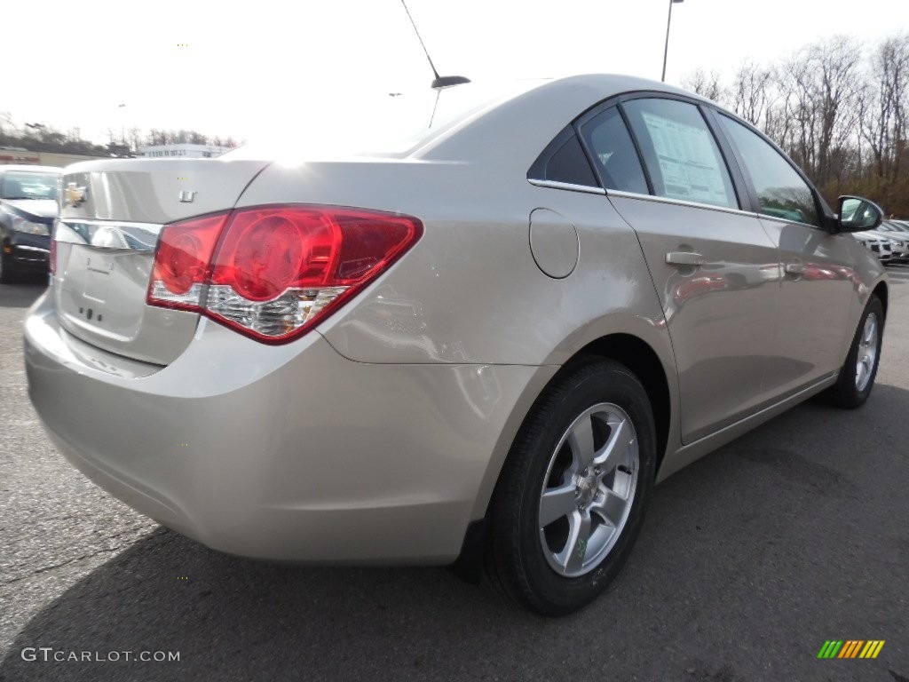 2016 Cruze Limited LT - Champagne Silver Metallic / Jet Black photo #5