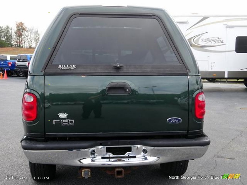 2002 F150 Lariat SuperCrew 4x4 - Dark Highland Green Metallic / Medium Parchment photo #4