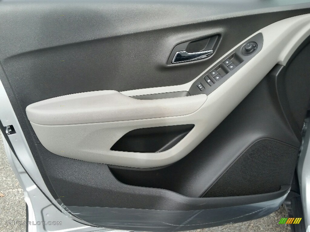 2016 Trax LTZ AWD - Silver Ice Metallic / Jet Black/Light Titanium photo #7