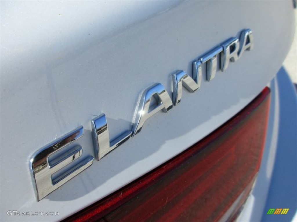 2016 Elantra Value Edition - White / Black photo #5