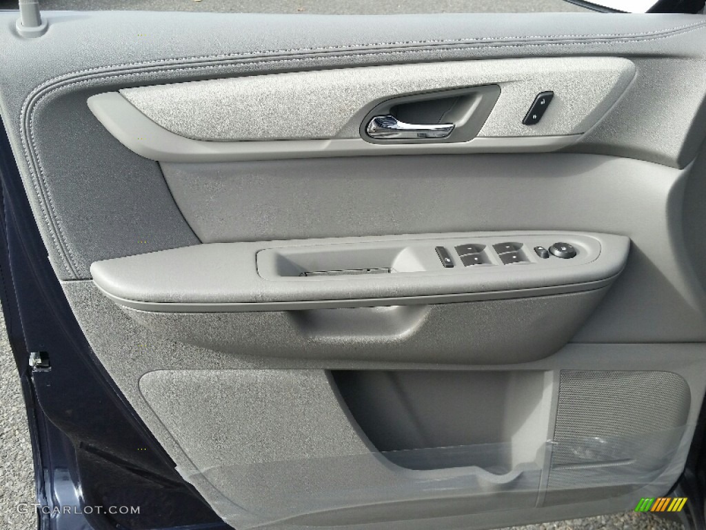 2016 Chevrolet Traverse LS Door Panel Photos