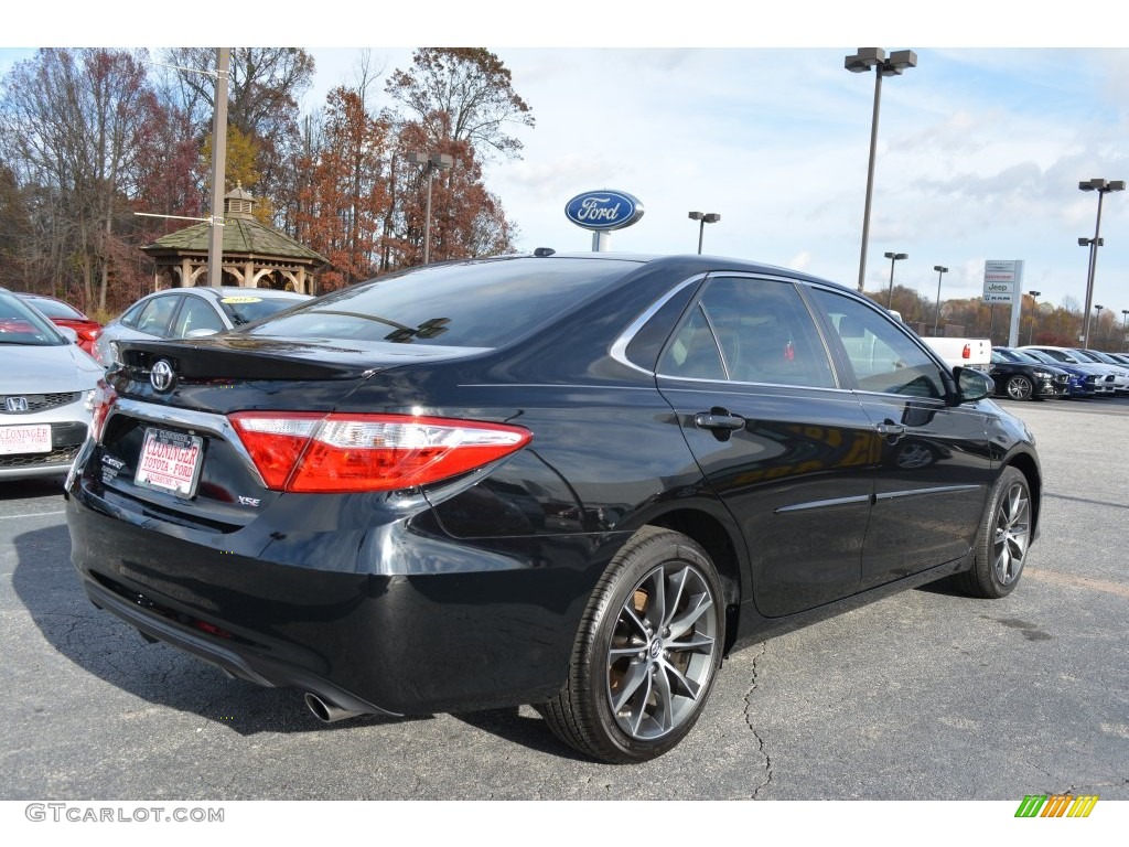 2015 Camry XSE - Attitude Black Metallic / Black photo #3