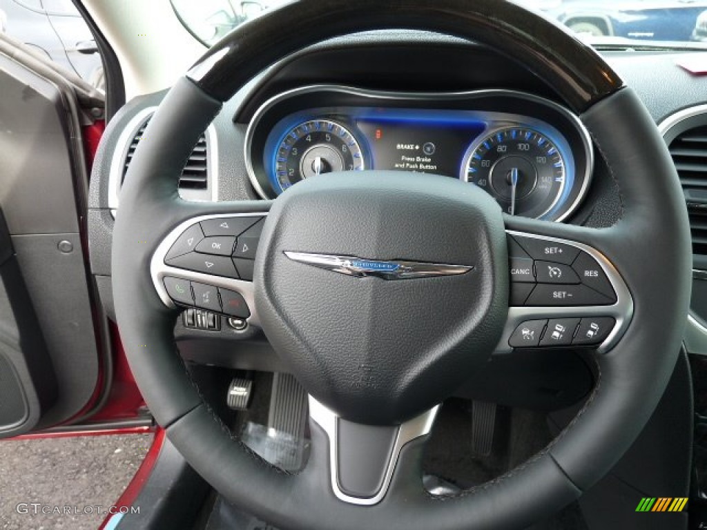 2016 Chrysler 300 C AWD Steering Wheel Photos