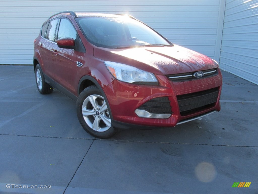 2016 Escape SE - Ruby Red Metallic / Charcoal Black photo #1
