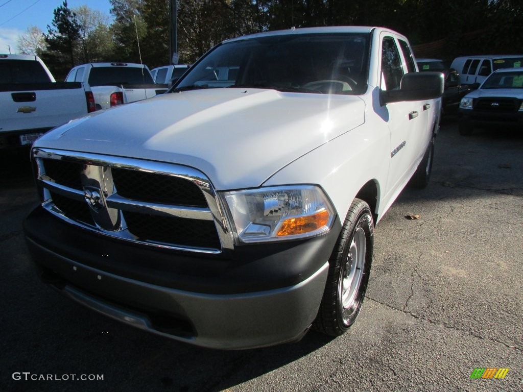 2011 Ram 1500 SLT Quad Cab 4x4 - Bright White / Dark Slate Gray/Medium Graystone photo #2