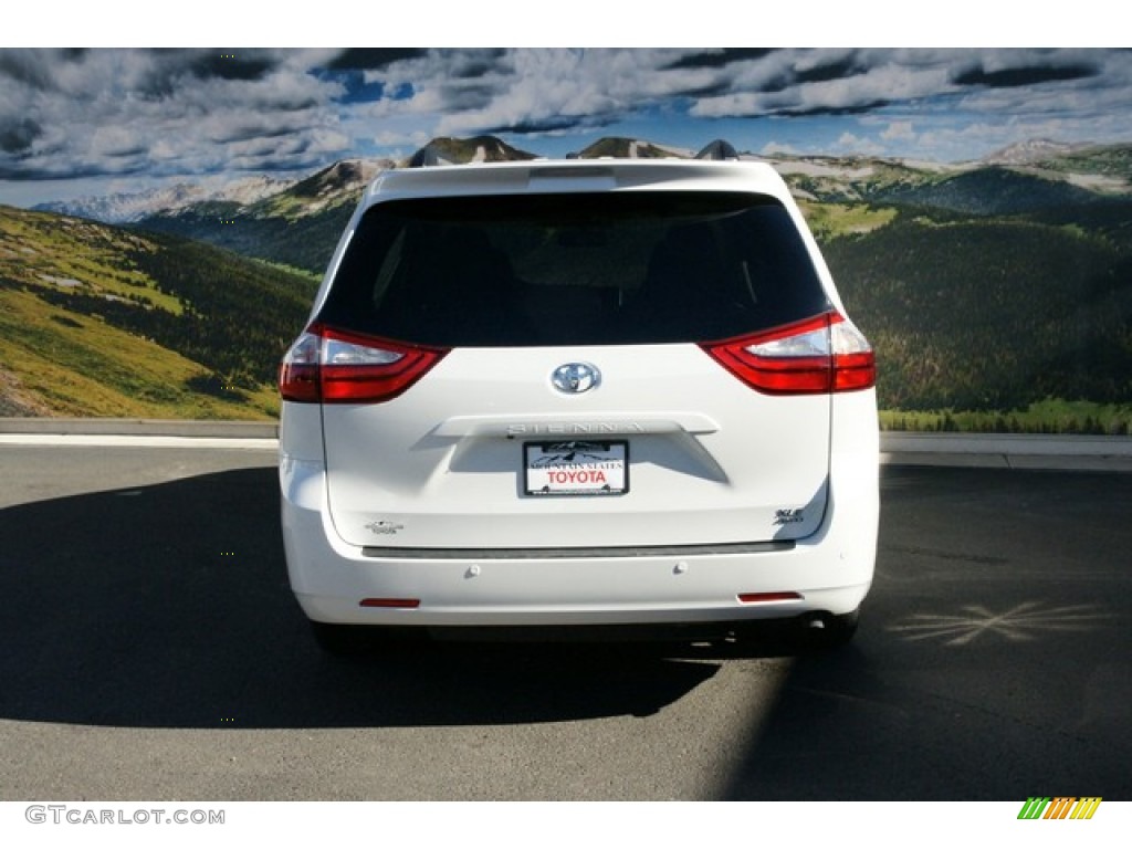 2015 Sienna XLE AWD - Blizzard White Pearl / Ash photo #4