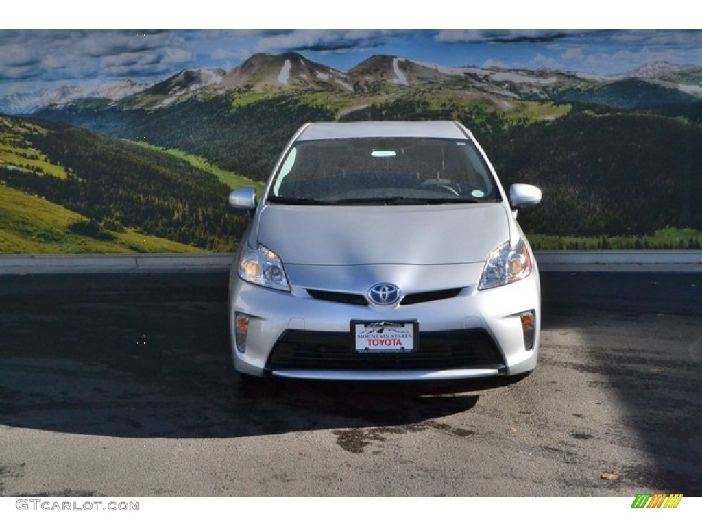 2015 Prius Four Hybrid - Classic Silver Metallic / Dark Gray photo #2