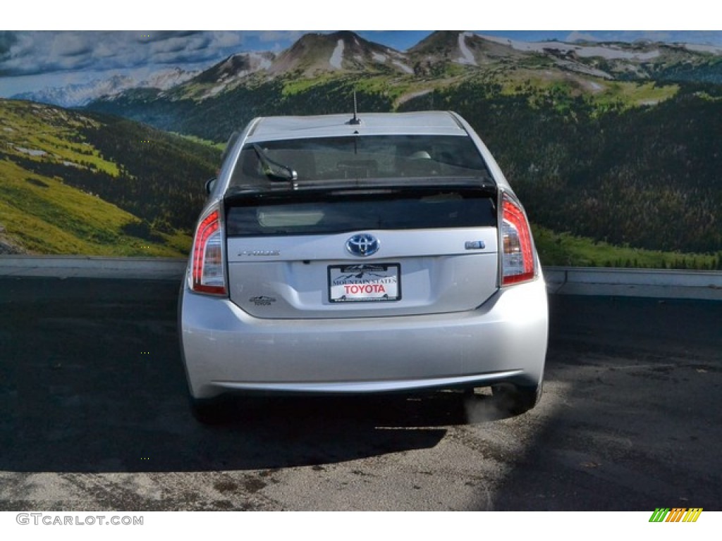 2015 Prius Four Hybrid - Classic Silver Metallic / Dark Gray photo #4