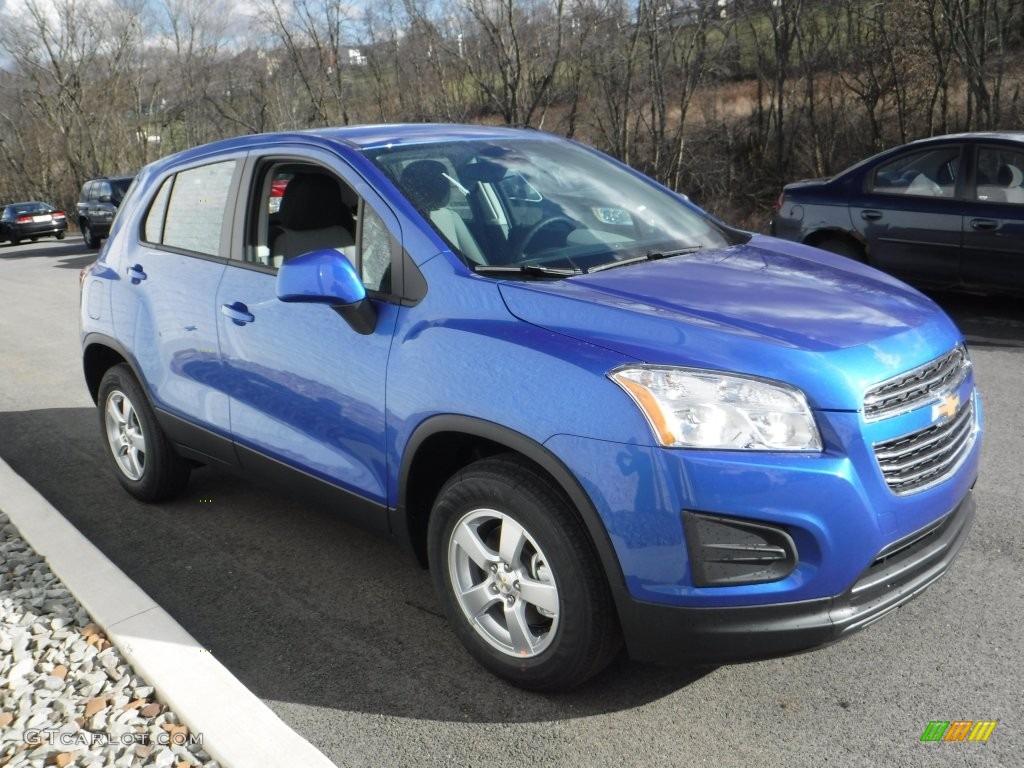 2016 Trax LS AWD - Brilliant Blue Metallic / Jet Black/Light Titanium photo #5