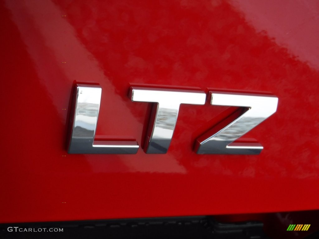 2016 Chevrolet Silverado 1500 LTZ Crew Cab 4x4 Marks and Logos Photo #108844124
