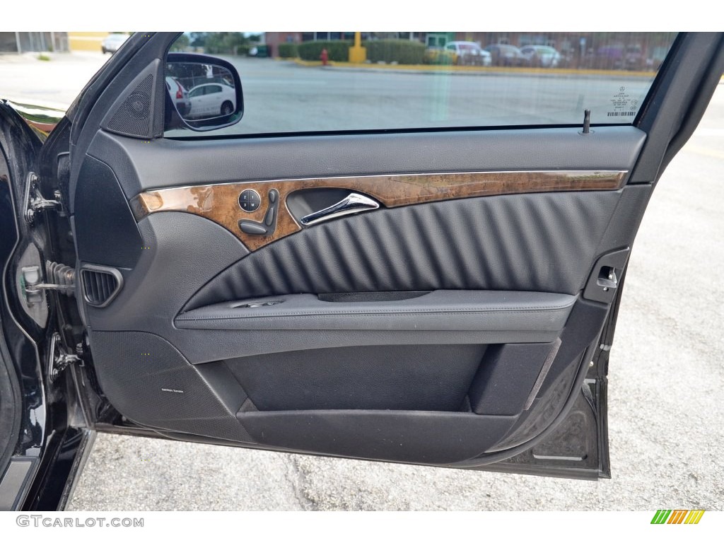 2007 Mercedes-Benz E 550 Sedan Door Panel Photos
