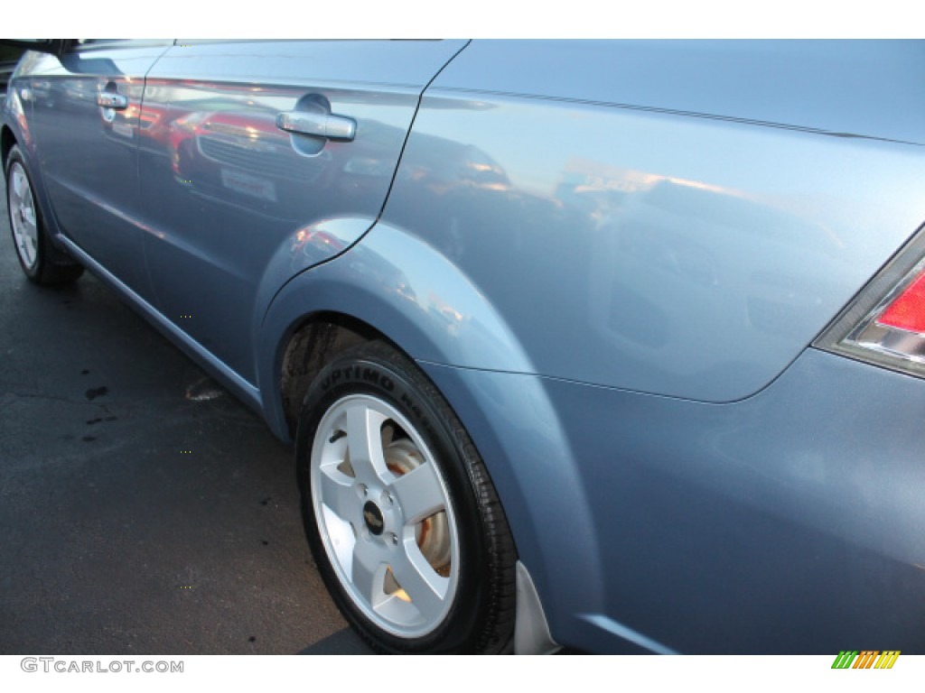2007 Aveo LT Sedan - Icelandic Blue / Charcoal Black photo #4