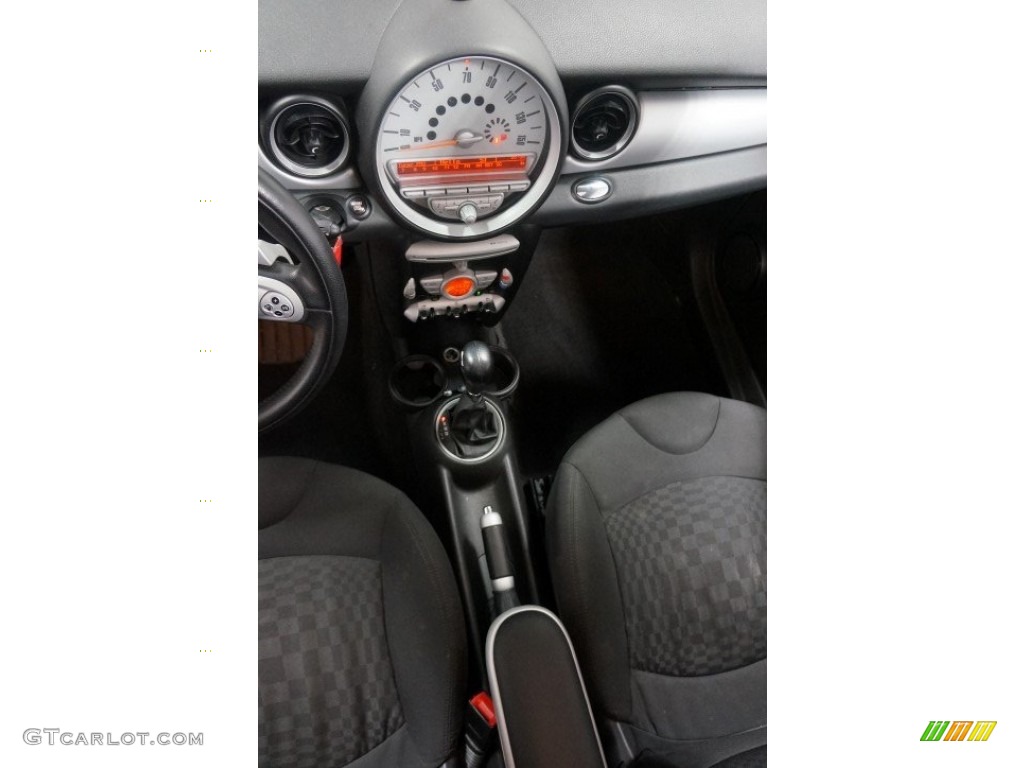2007 Cooper Hardtop - Astro Black Metallic / Carbon Black/Carbon Black photo #23