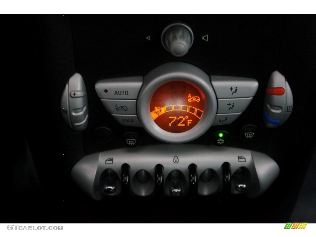 2007 Cooper Hardtop - Astro Black Metallic / Carbon Black/Carbon Black photo #35