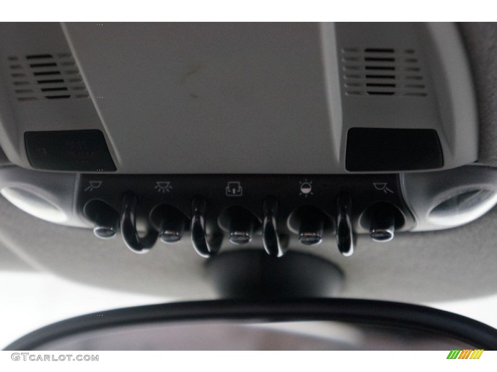 2007 Cooper Hardtop - Astro Black Metallic / Carbon Black/Carbon Black photo #39
