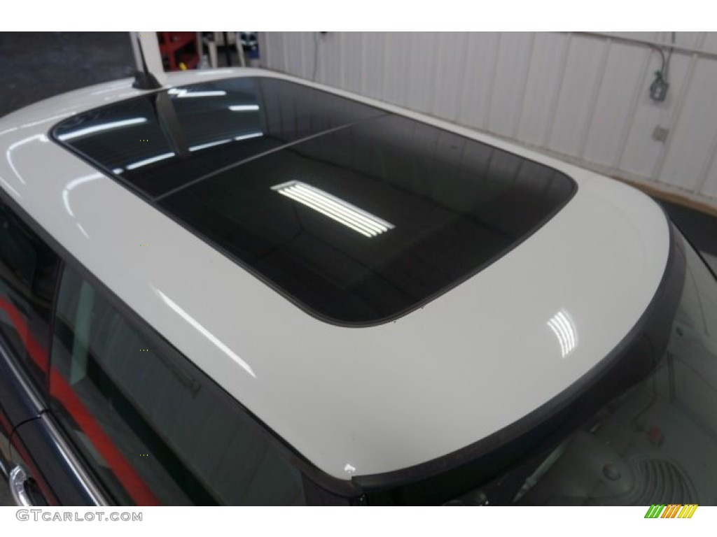 2007 Cooper Hardtop - Astro Black Metallic / Carbon Black/Carbon Black photo #88