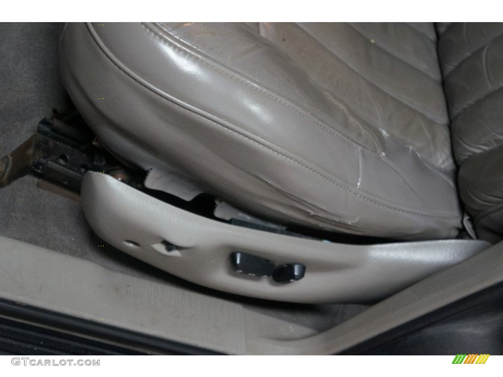 2000 Grand Cherokee Limited 4x4 - Taupe Frost Metallic / Agate photo #27