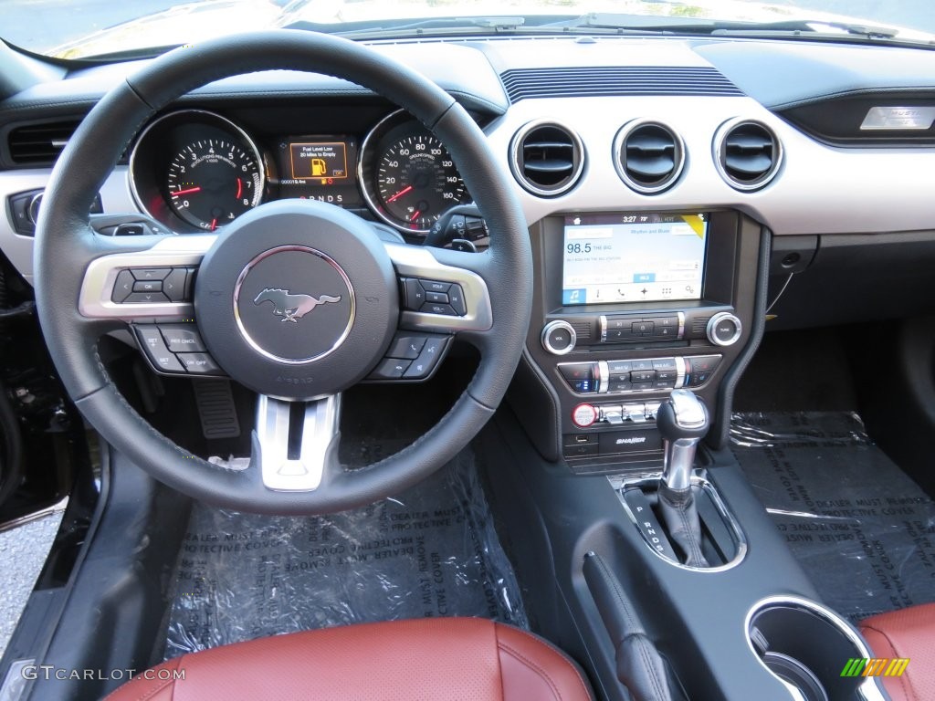 2016 Ford Mustang GT Premium Convertible Dashboard Photos