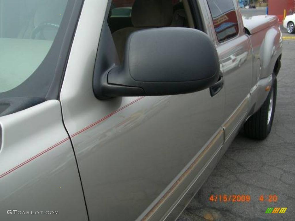 2003 Silverado 1500 LT Extended Cab 4x4 - Light Pewter Metallic / Tan photo #18