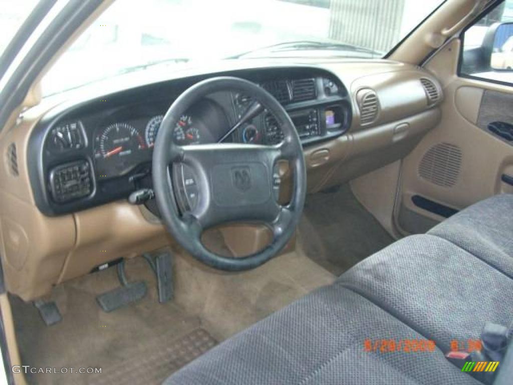 2001 Ram 2500 ST Regular Cab - Bright White / Camel/Tan photo #19