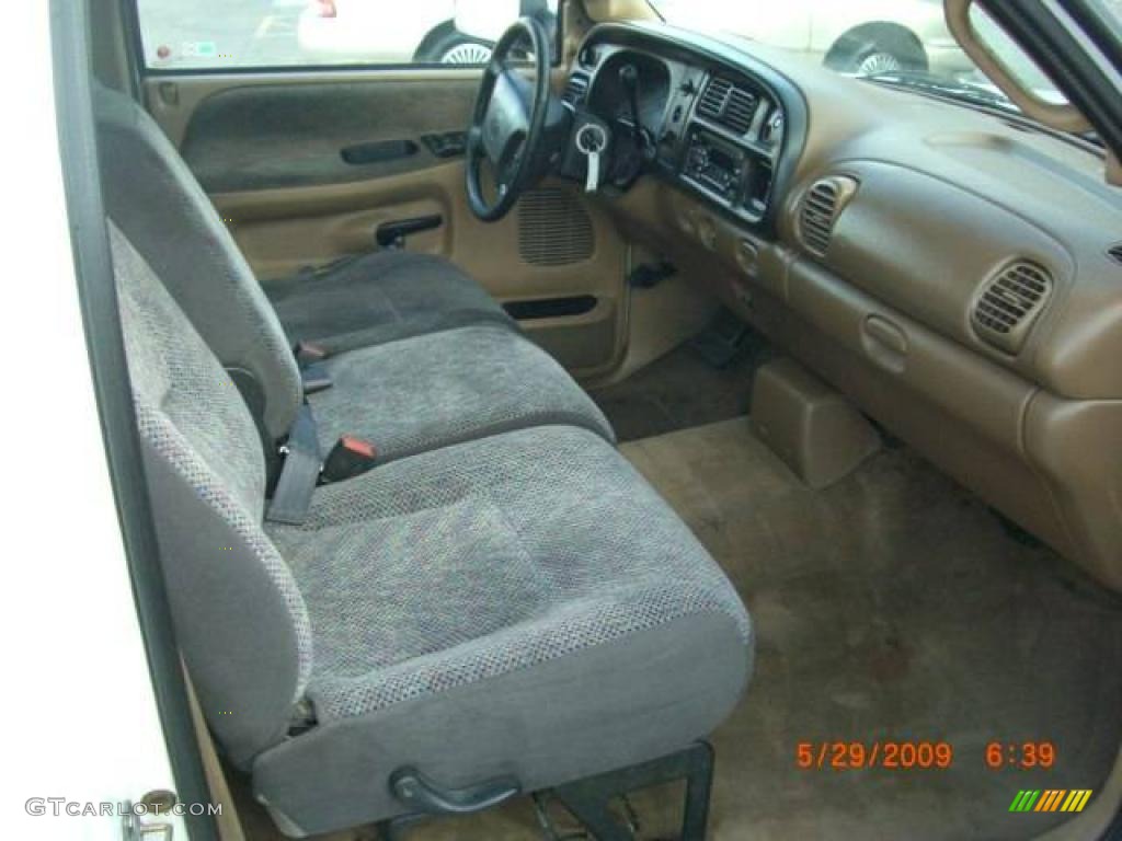 2001 Ram 2500 ST Regular Cab - Bright White / Camel/Tan photo #25