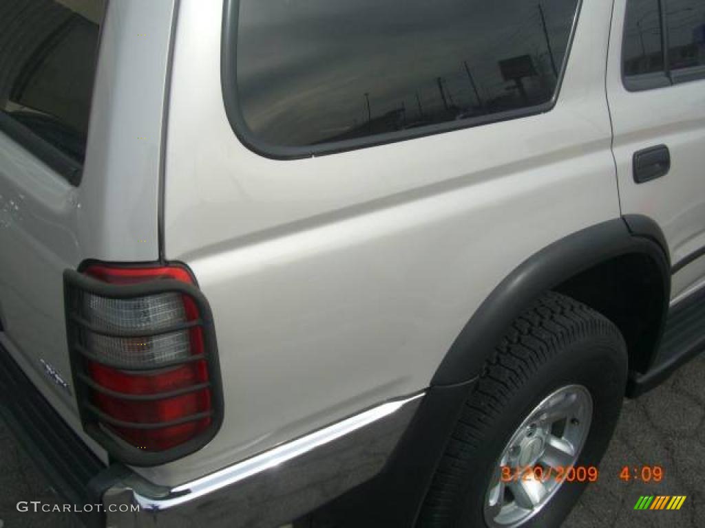 1999 4Runner  - Desert Dune Metallic / Oak photo #11
