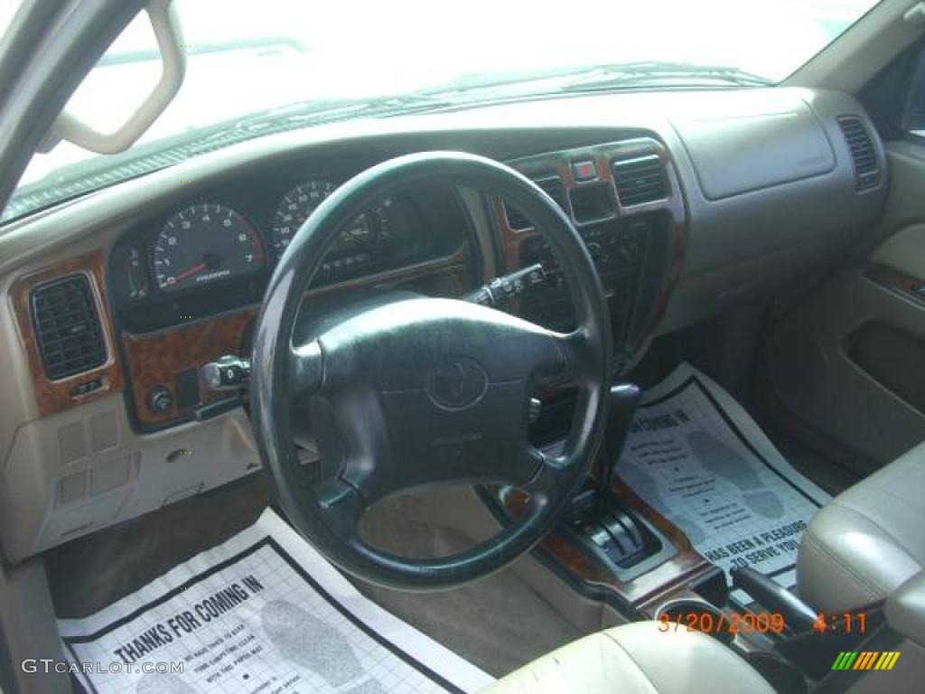 1999 4Runner  - Desert Dune Metallic / Oak photo #17