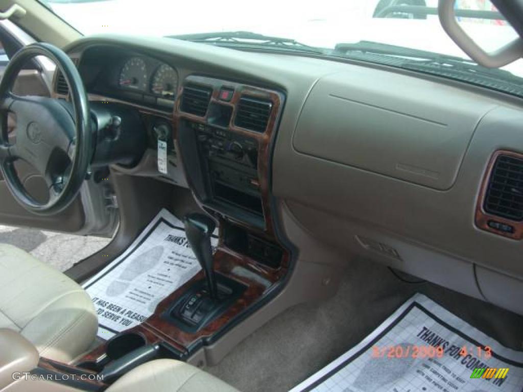 1999 4Runner  - Desert Dune Metallic / Oak photo #28