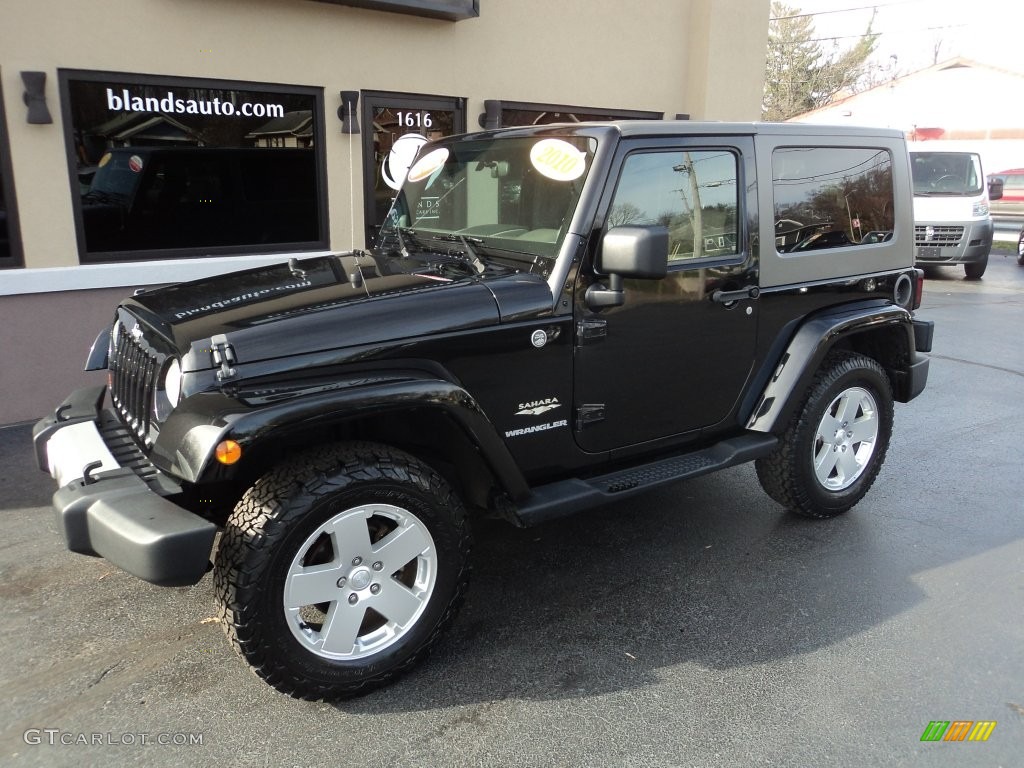 2010 Wrangler Sahara 4x4 - Black / Dark Slate Gray/Medium Slate Gray photo #1