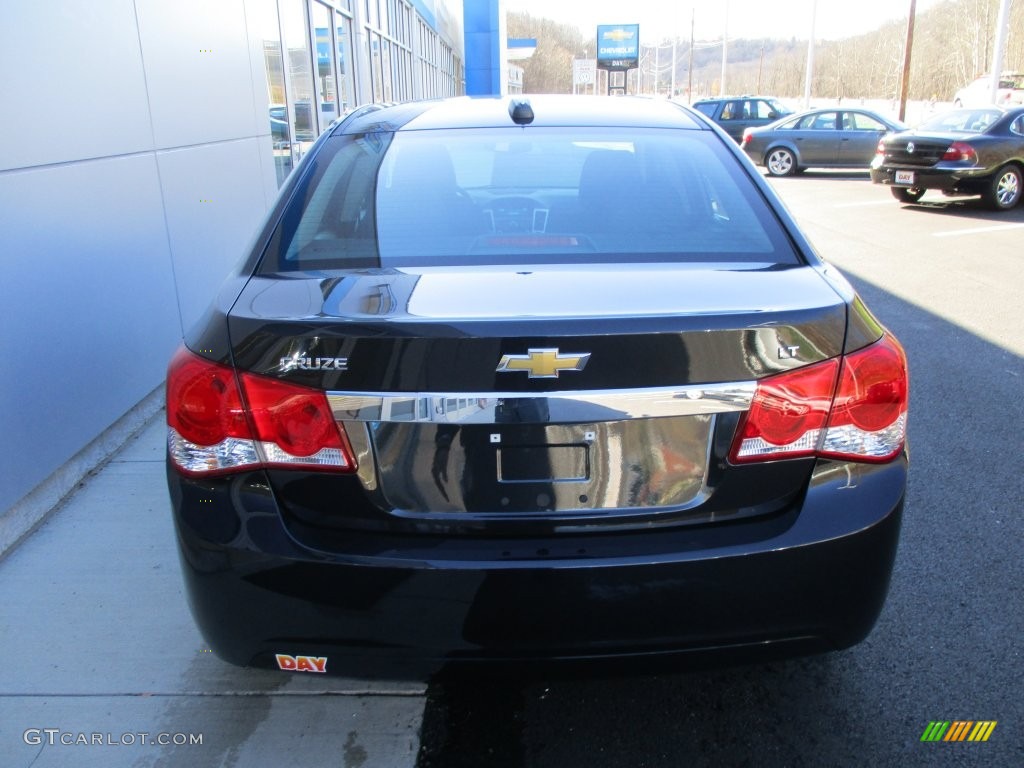 2016 Cruze Limited LT - Black Granite Metallic / Jet Black photo #5