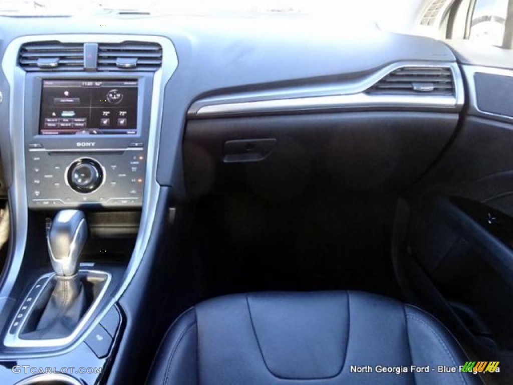 2013 Fusion Titanium - White Platinum Metallic Tri-coat / Charcoal Black photo #18
