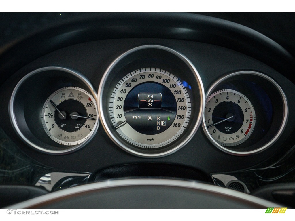 2015 Mercedes-Benz CLS 550 Coupe Gauges Photos