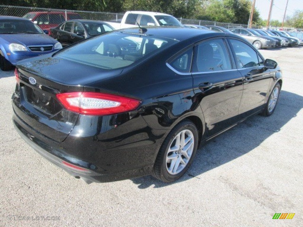 2016 Fusion SE - Shadow Black / Charcoal Black photo #9