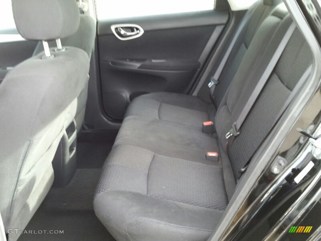 2013 Sentra SR - Super Black / Charcoal photo #17