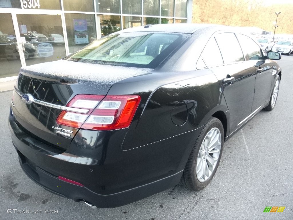2015 Taurus Limited - Tuxedo Black Metallic / Dune photo #5