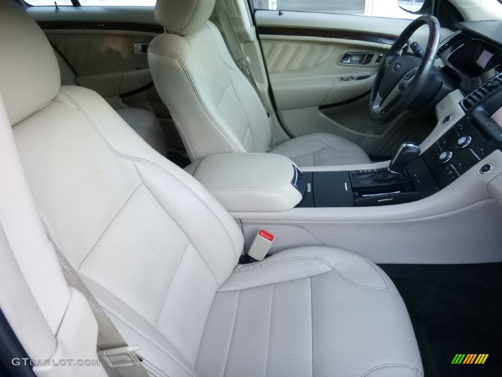 2015 Taurus Limited - Tuxedo Black Metallic / Dune photo #11