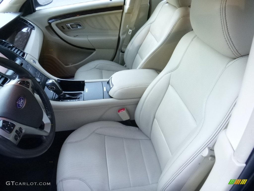 2015 Taurus Limited - Tuxedo Black Metallic / Dune photo #16