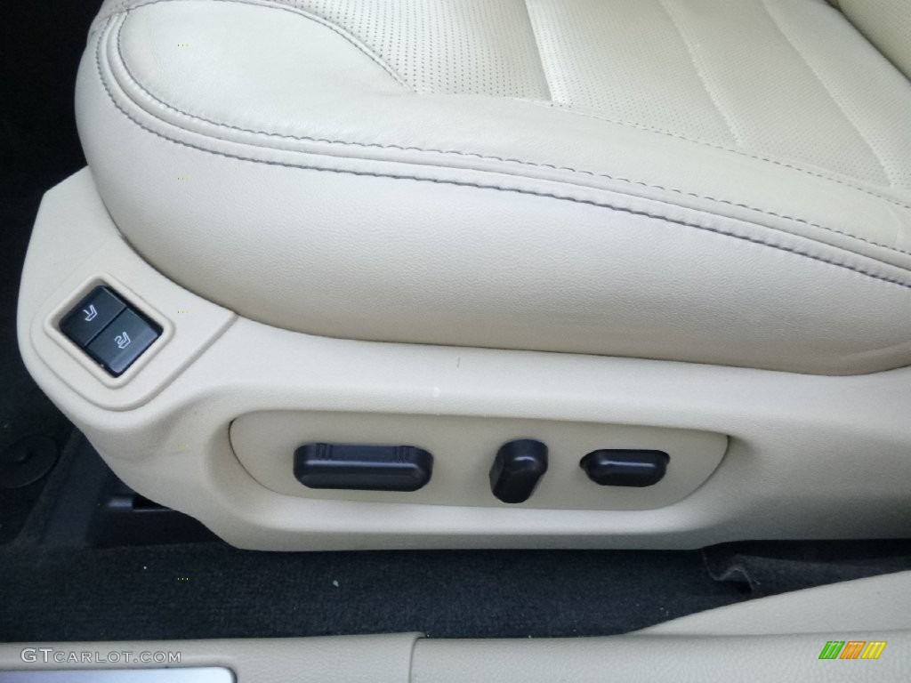 2015 Taurus Limited - Tuxedo Black Metallic / Dune photo #21