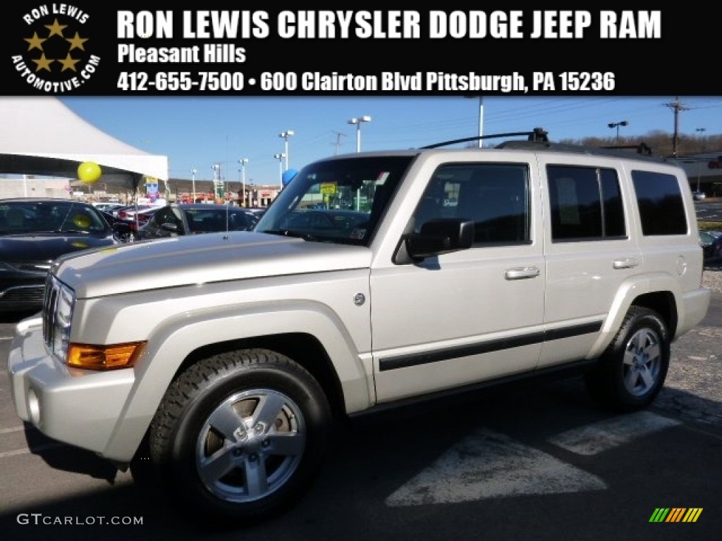 2008 Commander Sport 4x4 - Mineral Gray Metallic / Dark Slate Gray photo #1